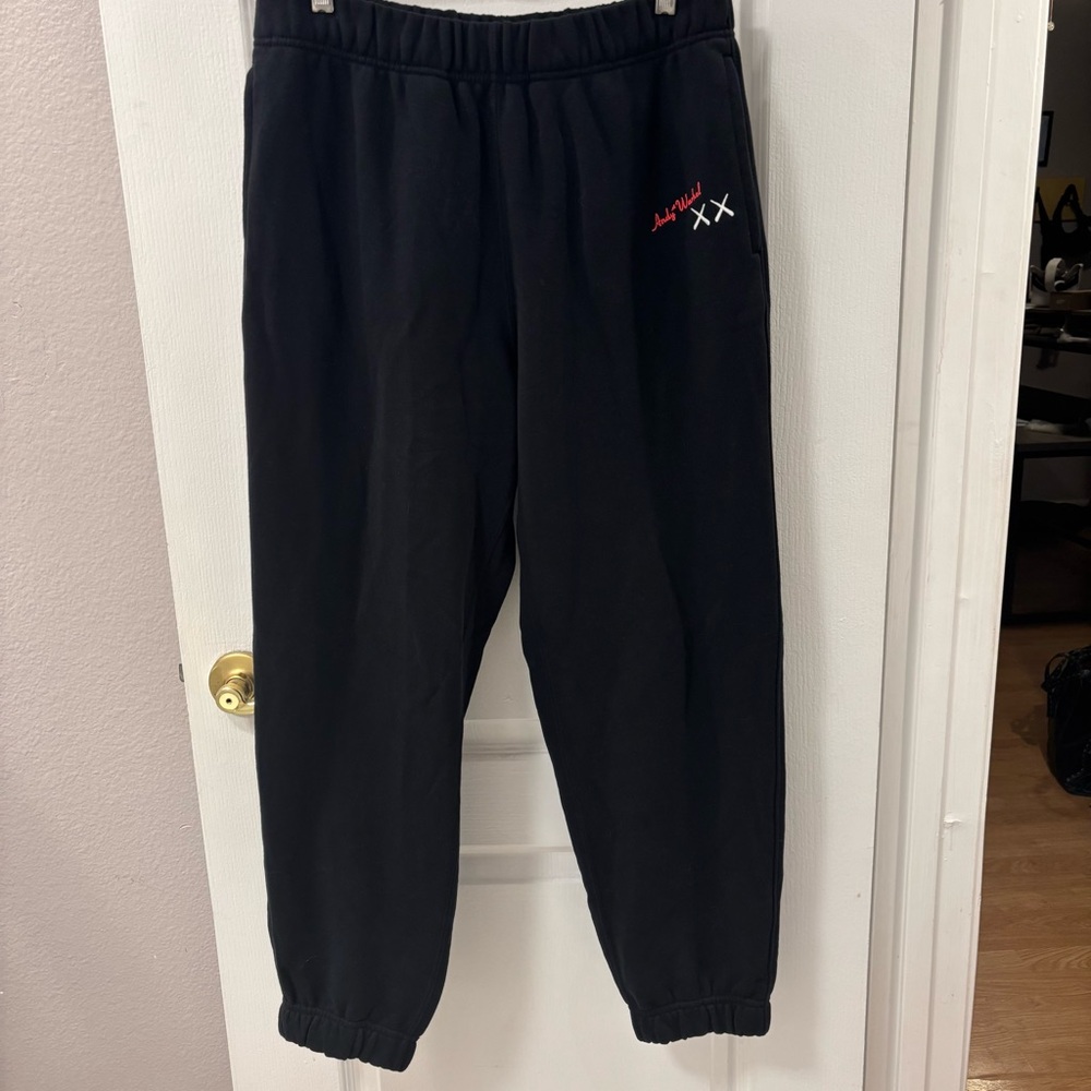 Uniqlo Collab NEW KAWS + Warhol Black Sweatpants size M